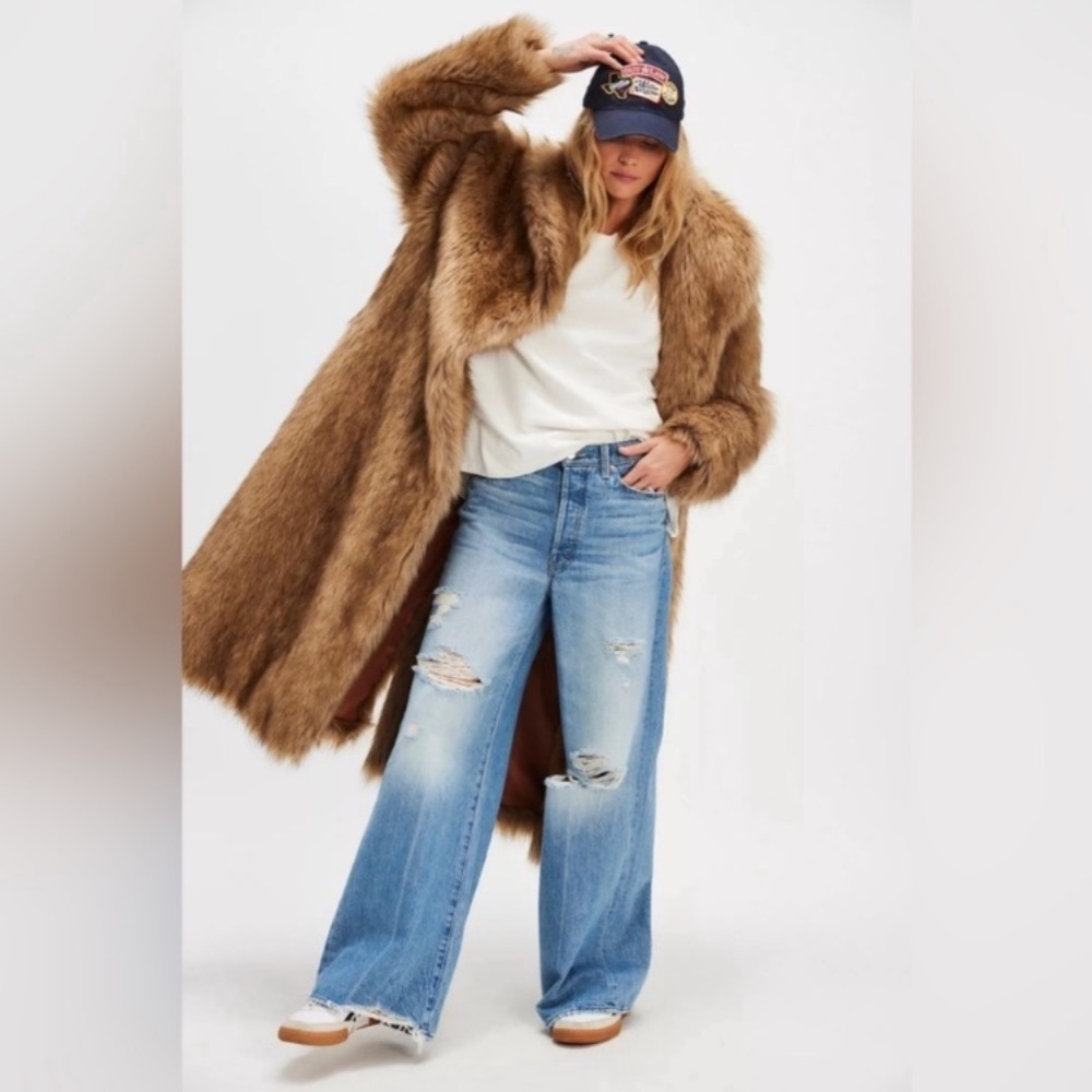 MOTHER The Ditcher Roller Sneak jeans in IYKYK
